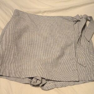 H&M Striped Gray Women's Shorts